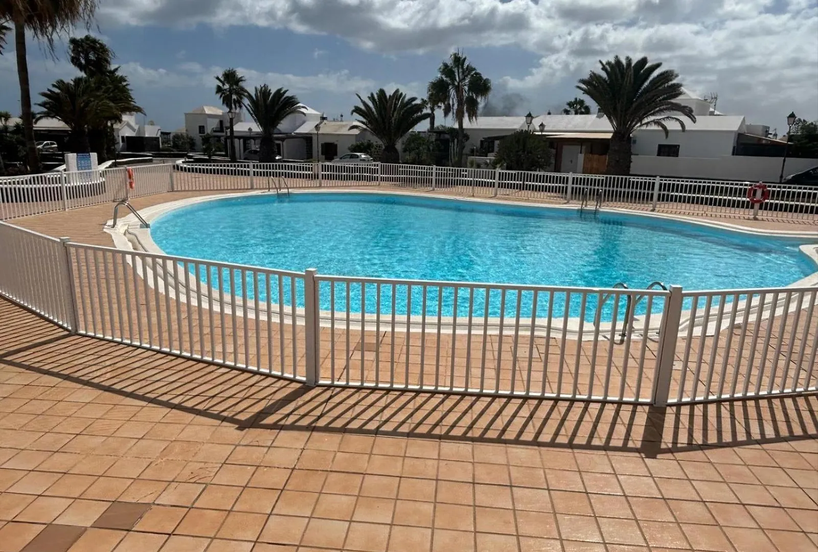 Villa Adel 56, Private Heated Pool, Parking Playa Blanca