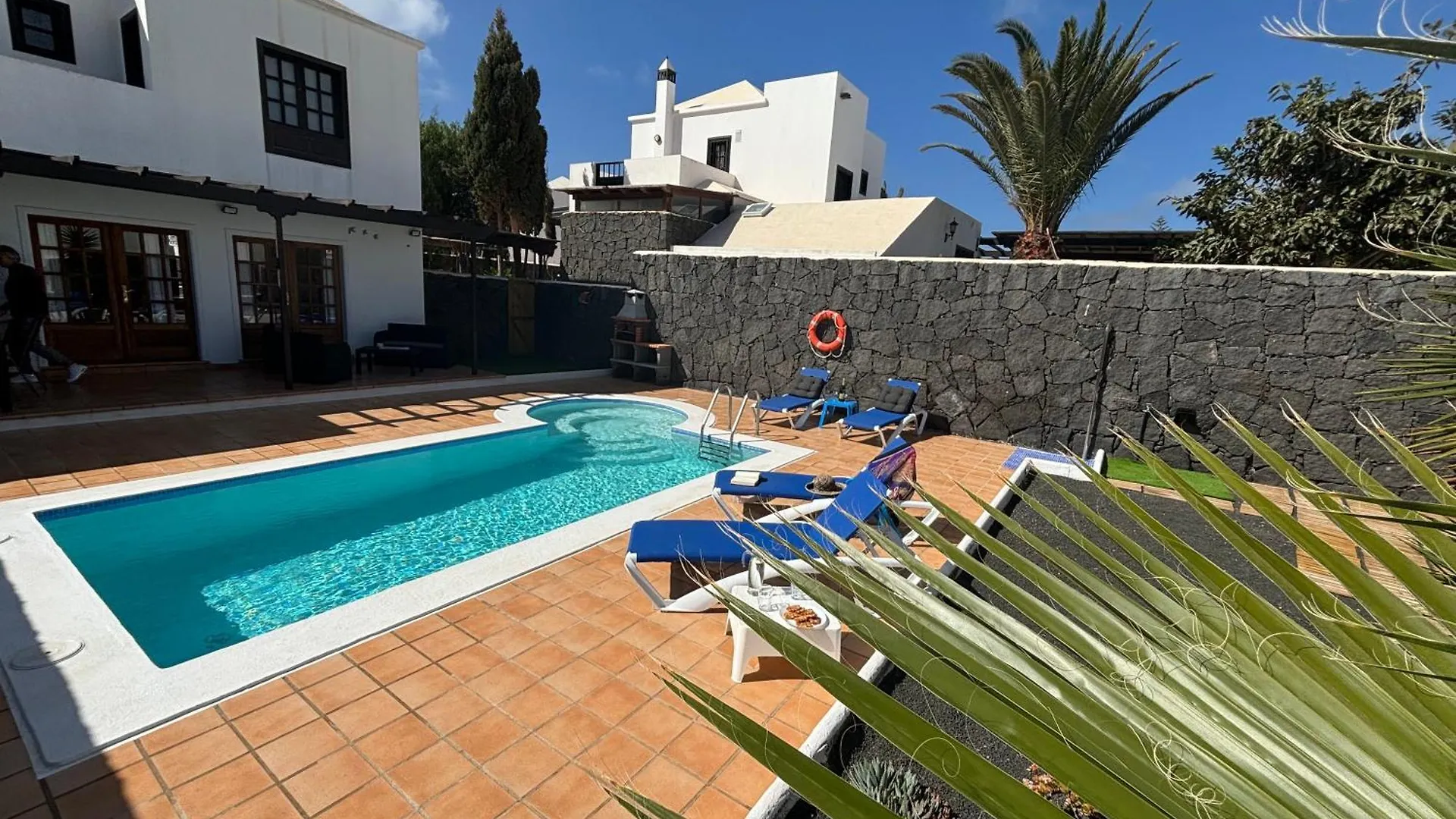 Villa Adel 56, Private Heated Pool, Parking Playa Blanca  Spain
